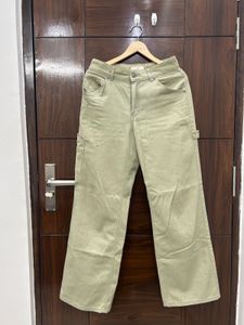 h&amp;m Wide Leg Jeans. Selling for 500 immediately