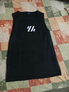 combo graphic vest