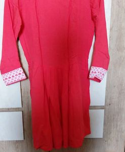 Women Short Kurta Top On Jeans