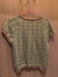 Chic Knit Cropped Top