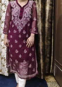 chikankari kurti with inner