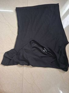 Chic Black One-Shoulder Twist Top