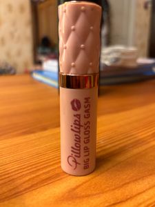 Charlotte tilbury pillow talk big lip plump gasm