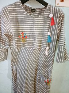 Woman Up_down Kurti