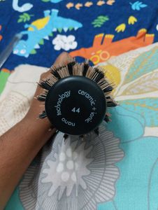 RoziA Round Hair Brush
