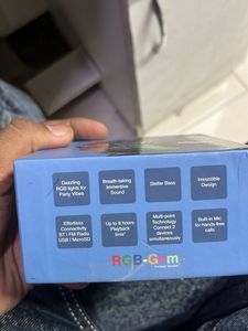 Finger RGB Bluetooth Speaker