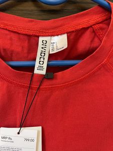 h&amp;m fitted tshirt