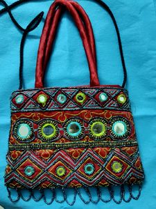 Traditional Bag With One Compartment