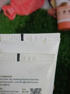 2 Plum Green Tea Pore Cleansing Face Wash