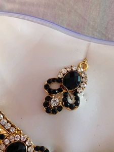 Stunning Black &amp; Gold Jewelry Set