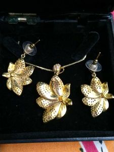 Floral Jewelry Set