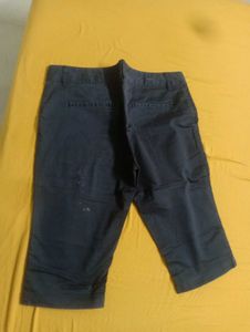 Stylish Blue Capris for Women