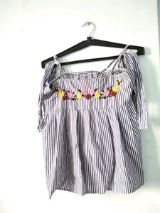 Striped Cold Shoulder Top with Embroidery 🌷