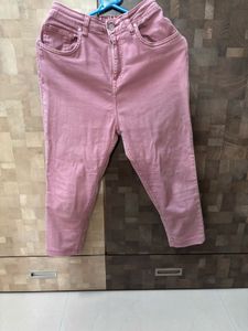 Dusty Rose Cropped Denim capri