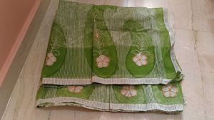 Green Cotton Saree with Paisley Motifs