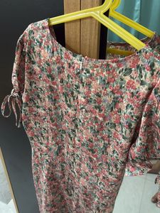 Floral Print V-Neck Midi Dress