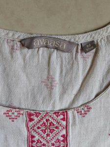 "Avaasa" Off White Kurta For Women