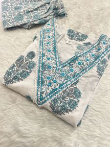 Elegant Women's Printed Kurta Set
