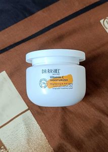 Dr. Rashel Vitamin C Moisturizer