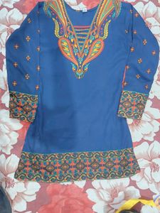 Women's Navy Blue Embroidered Kurta