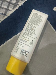 Sun Scoop Featherlight Fluid Sunscreen
