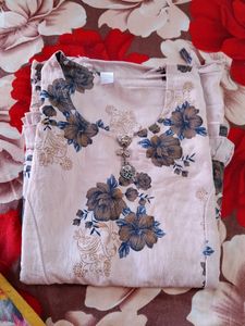 Stylish "High-low" Design Top