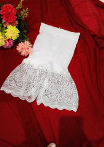 White Lace Flared shorts 👍