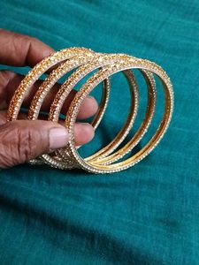 Beautiful Golden Bangle With Stone (New)