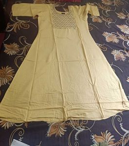 Clever Girl Embroidered Kurti - Size L