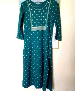 Emerald Green Embroidered Kurti
