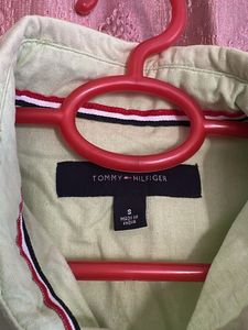 Tommy Hilfiger Men's Classic Fit Shirt