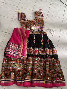 🌈 Vibrant Traditional Gujarati Chaniya Choli Set
