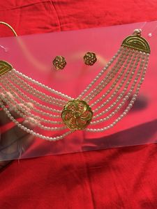 Elegant Pearl &amp; Gold Necklace Set