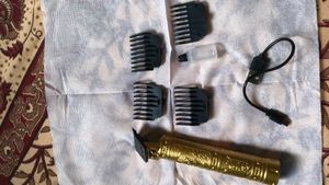 Gold Electric Hair cutting trimmer