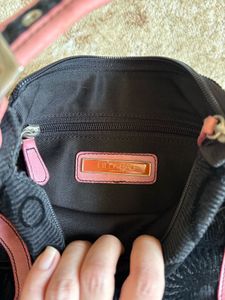 Chic Black &amp; Pink Shoulder Bag