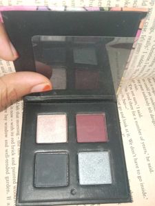 4-in-1 Eyeshadow Palette