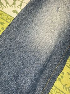 Damage Jeans