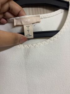 21 H&amp;M Crepe Tank top