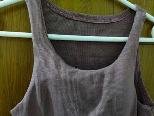 Ribbed Knit Crop Tank Top With Pads