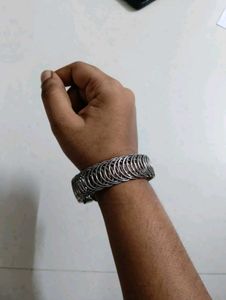 Unique Spiral Bangle