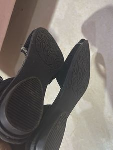 Elegant Black Heels with Rhinestone Detail