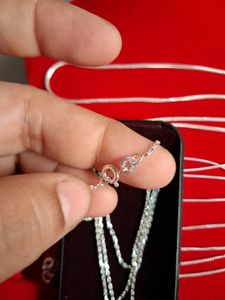 Beautiful New Chain With Locket