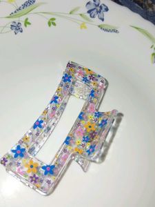 Transparent Floral Claw Hair Clip🌸👌💙