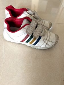 White Sport Shoes with Stripes
