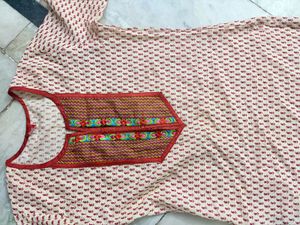 Chic Cream &amp; Red Printed Kurta