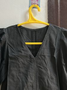 Stylish Black Puff Sleeve Top
