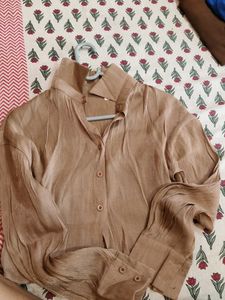 Chic Cropped Button-Up Shirt
