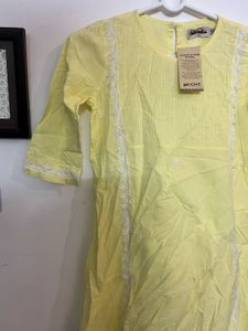 Elegant Yellow Embroidered Kurta