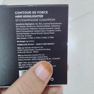 SUGAR Cosmetics Contour De Force Mini Highlighter