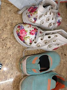 Combo 2 Floral &amp; Blue Sneakers - Pair
